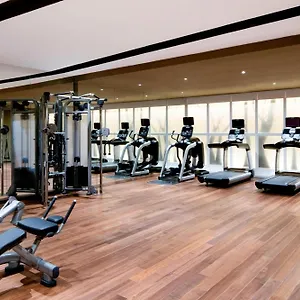 Courtyard By Marriott Botanic Park Отель